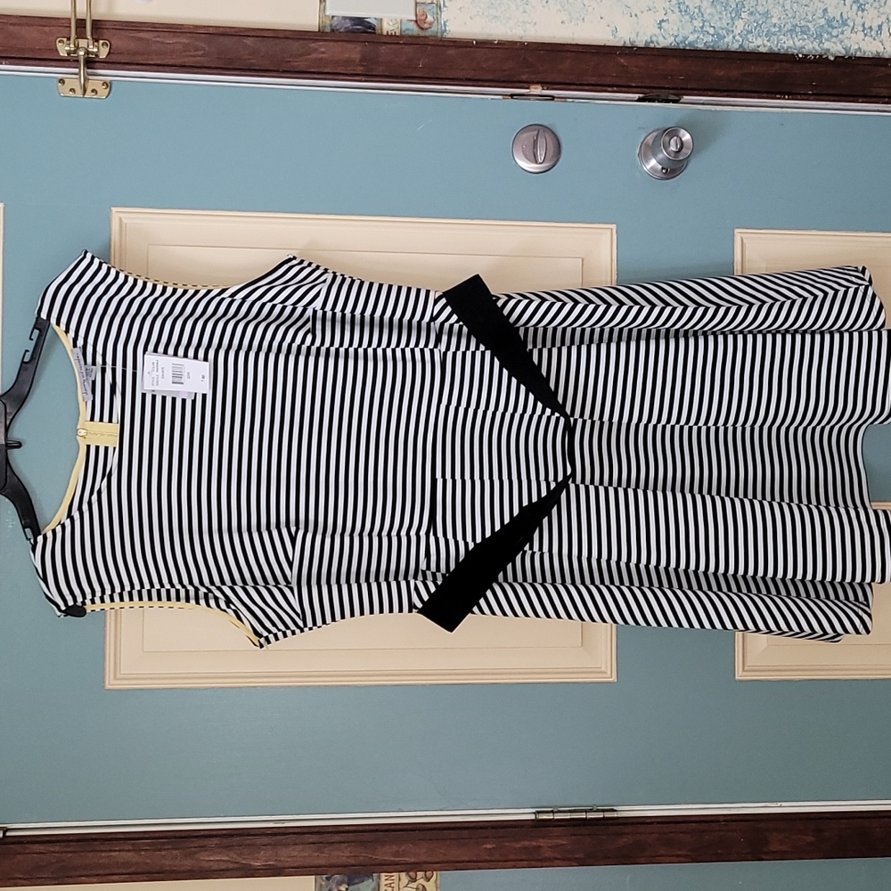 NWT Danny & Nicole striped fabric sleeveless 👗